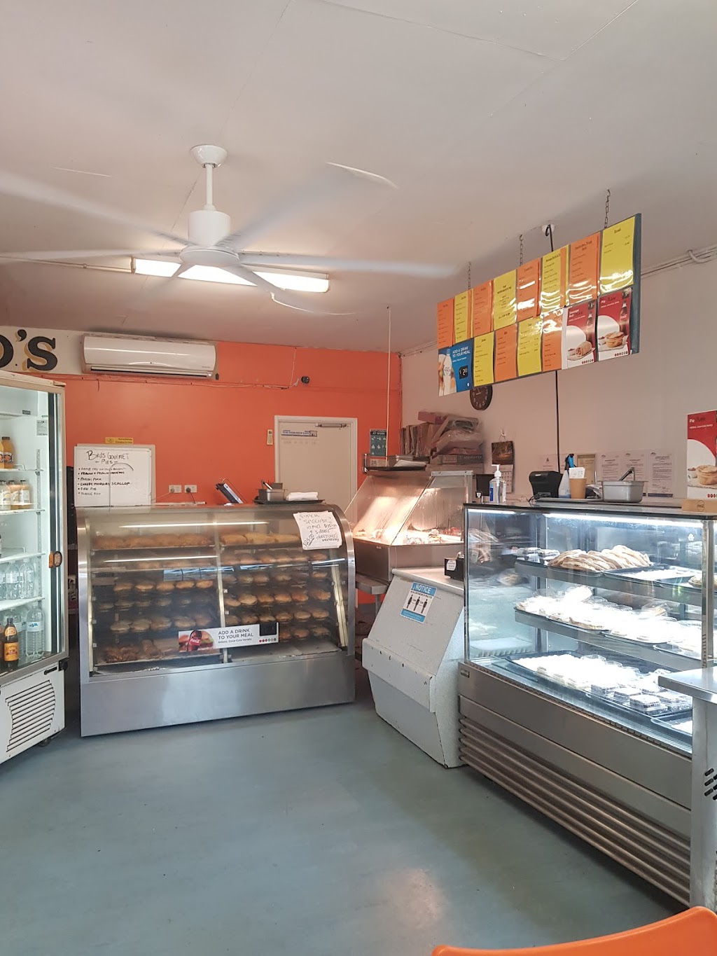 Bros Bakery | 16 Branyan St, Bundaberg West QLD 4670, Australia | Phone: (07) 4151 1715