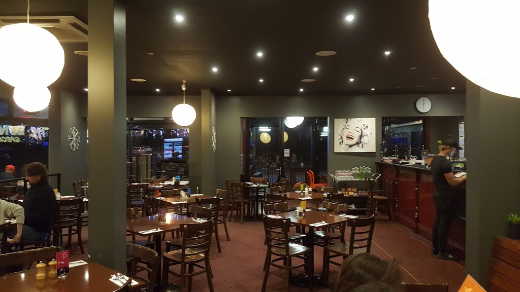 Nicks Cafe and Authentic Thai Restaurant | cafe | 251-269 Esplanade, Lakes Entrance VIC 3909, Australia | 0351555160 OR +61 3 5155 5160