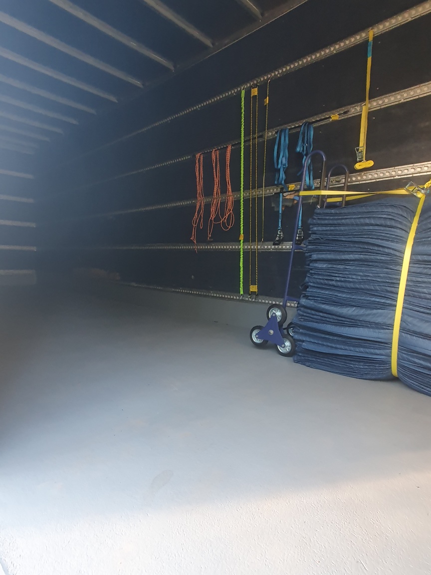 Ynot Movers | Shed 100/2 Magpie St, McDougalls Hill NSW 2330, Australia | Phone: 0422 673 176