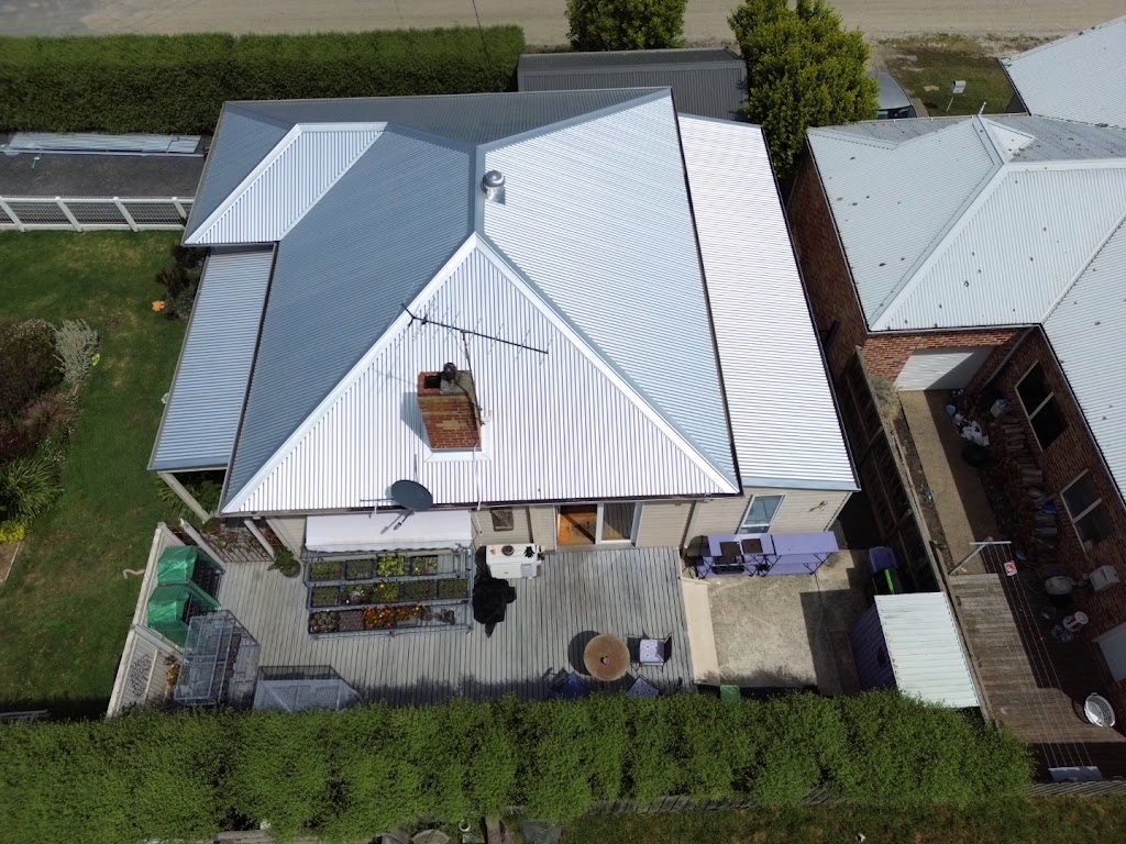 Vugs Plumbing Metal Roofing | 10 Stringybark Pl, Longwarry VIC 3816, Australia | Phone: 0401 342 362