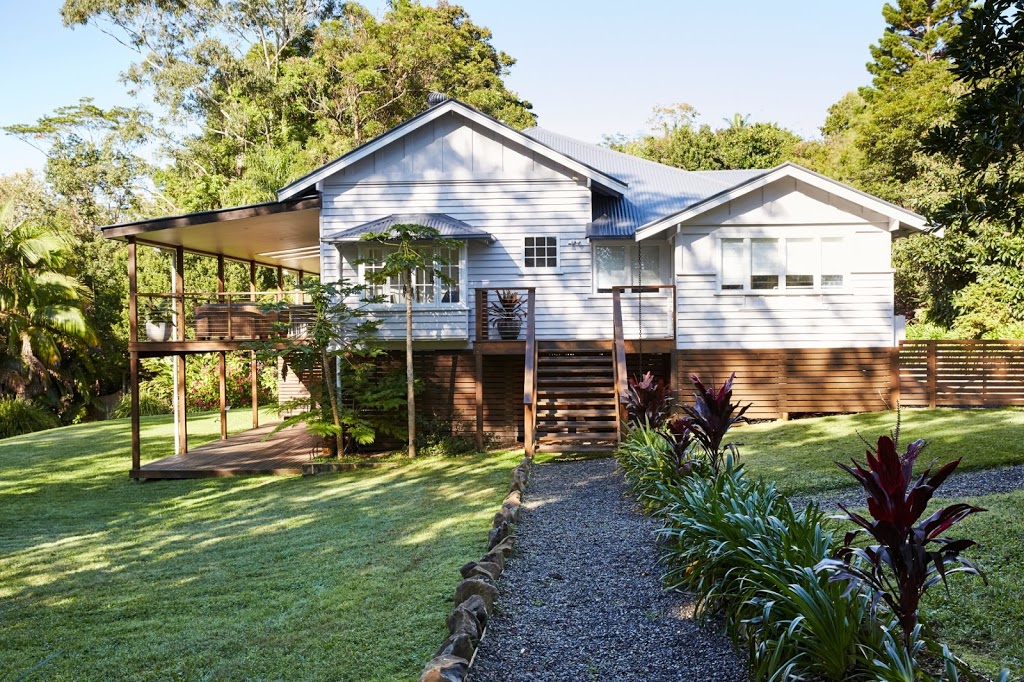 A PERFECT STAY Mahalo House | 10 Raftons Rd, Bangalow NSW 2479, Australia | Phone: 1300 588 277