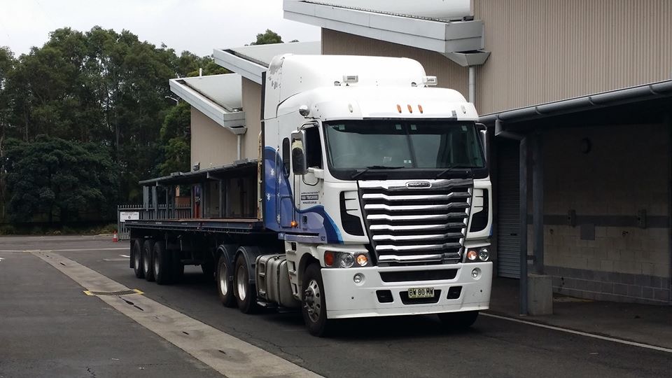 Southern Cross Truck Rentals | 149 Smeaton Grange Rd, Smeaton Grange NSW 2567, Australia | Phone: (02) 4633 6100