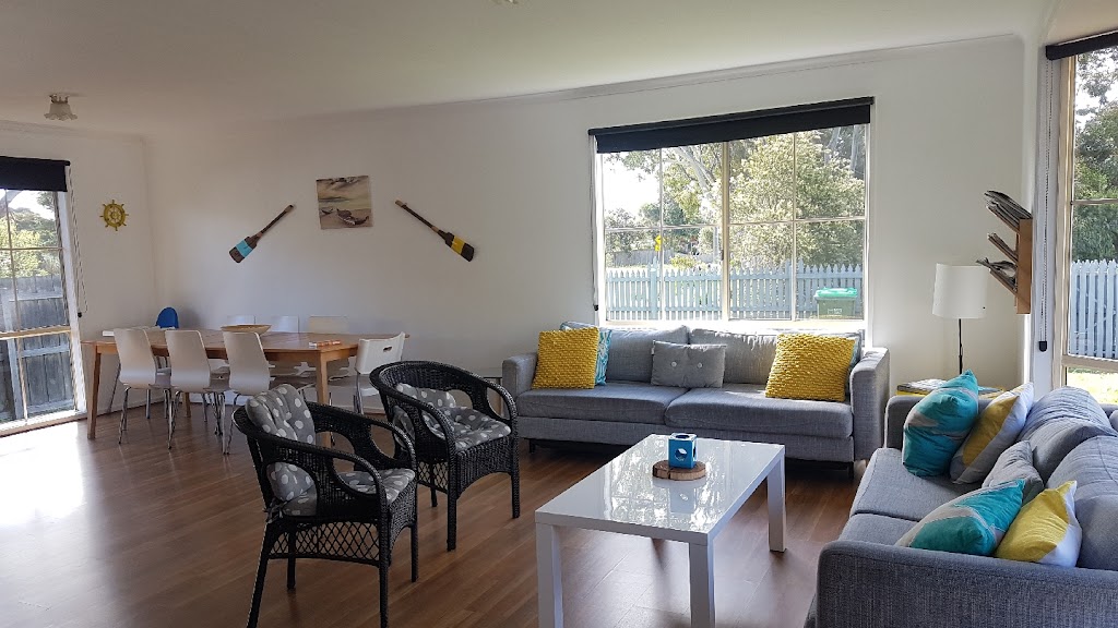 The Nautical Mile Beach House | Koala St, Cowes VIC 3922, Australia | Phone: 0412 653 937