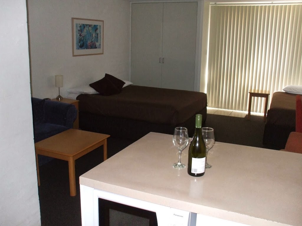 Summer East Serviced Apartments Orange NSW | lodging | 399 Summer St, Orange NSW 2800, Australia | 0263690046 OR +61 2 6369 0046