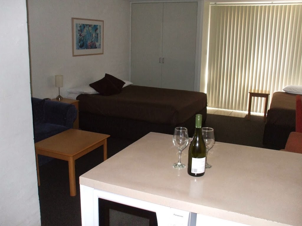 Summer East Serviced Apartments Orange NSW | 399 Summer St, Orange NSW 2800, Australia | Phone: (02) 6369 0046