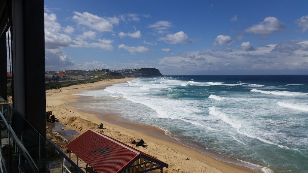 Merewether Surfhouse | cafe | 5 Henderson Parade, Merewether NSW 2291, Australia | 0249180000 OR +61 2 4918 0000