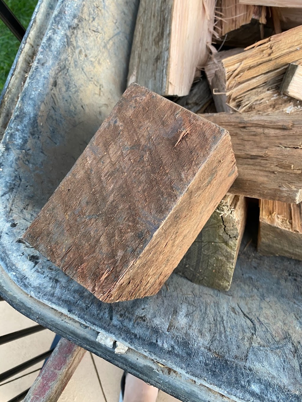 Firewood For Sale - Wood For Fireplaces - Smokers - BBQ - Restaurants