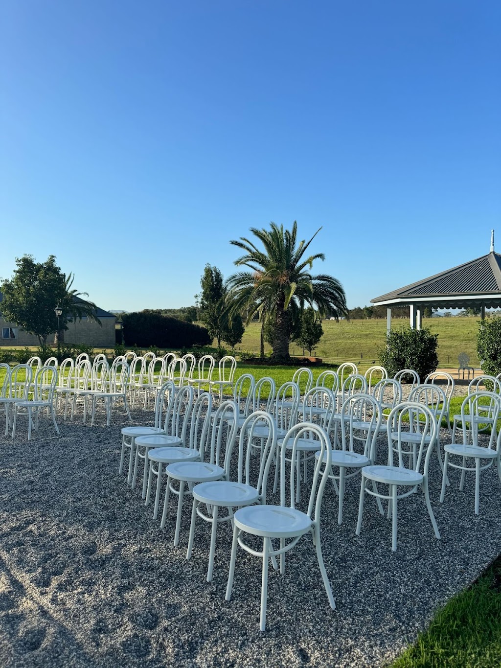 The Sienna Hunter Valley | 362 Luskintyre Rd, Luskintyre NSW 2321, Australia | Phone: (02) 4236 0269