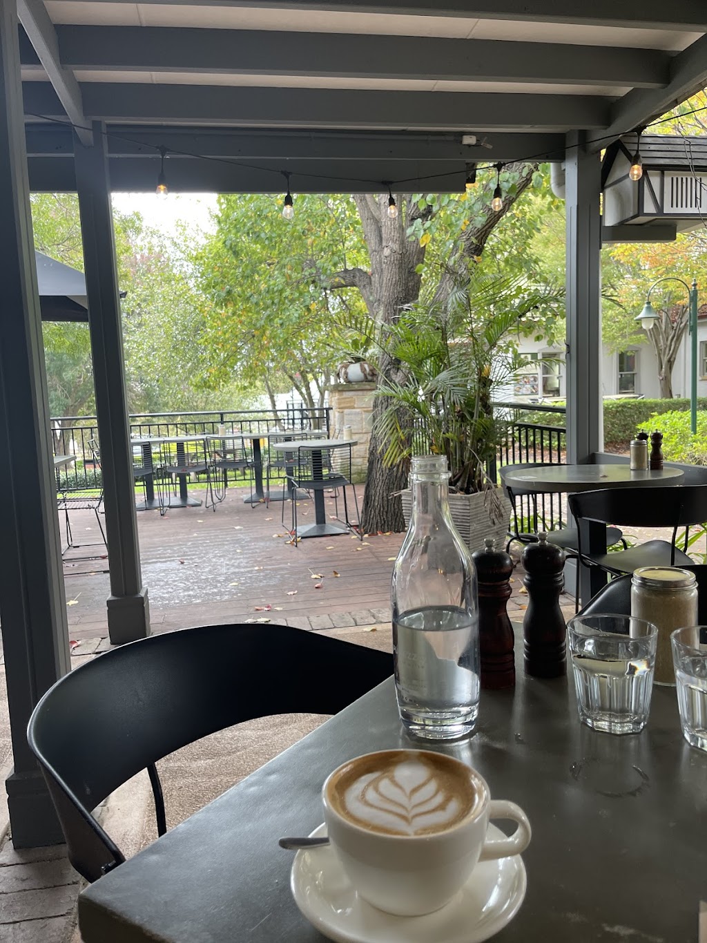 Ronnies | Shop 15/2090 Broke Rd, Pokolbin NSW 2320, Australia | Phone: (02) 4991 6660