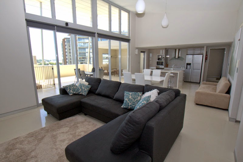 Redcliffe Penthouse Apartment | 39/83 Marine Parade, Redcliffe QLD 4020, Australia | Phone: 0418 504 499