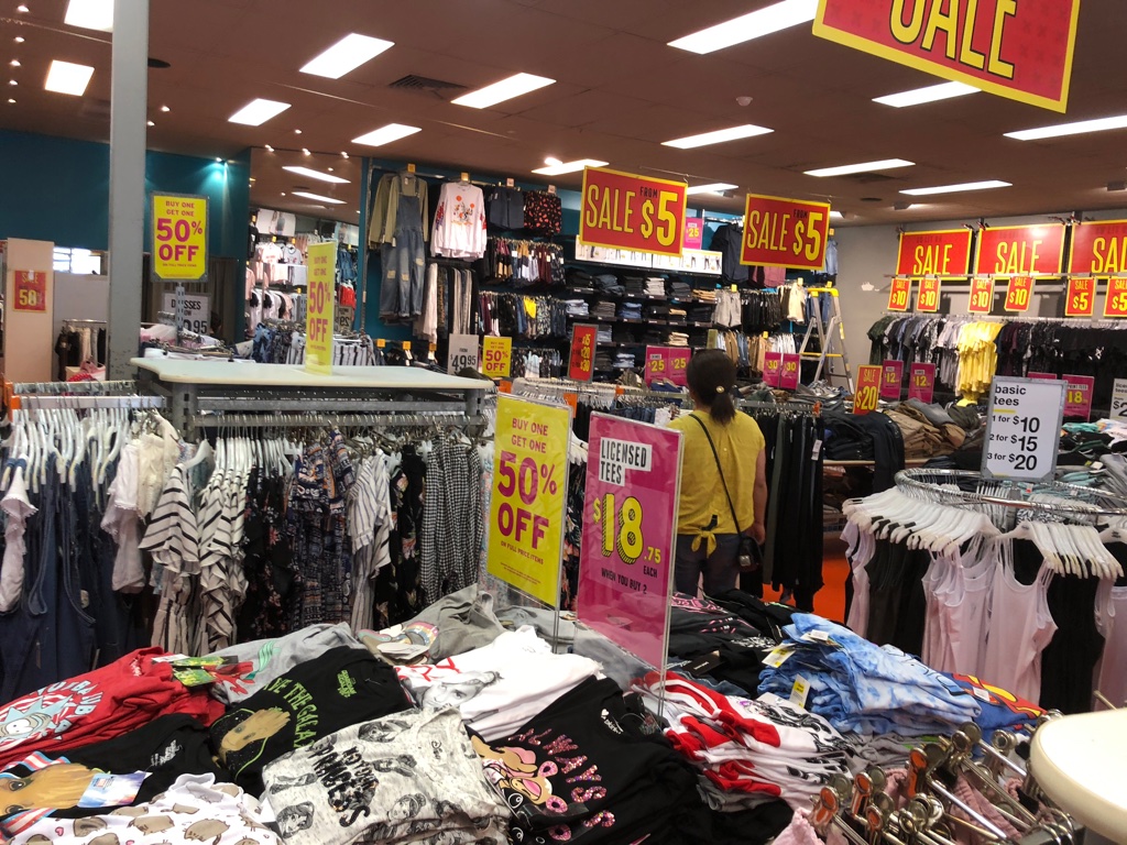 Jay Jays | clothing store | Cnr Brisbane Rd & Oxley Drive, Biggera Waters QLD 4216, Australia | 0755290511 OR +61 7 5529 0511