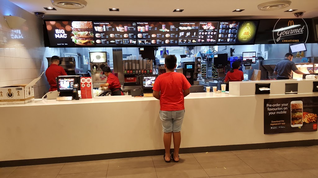 McDonalds Revesby | cafe | 2 The River Rd, Revesby NSW 2212, Australia | 0297722999 OR +61 2 9772 2999