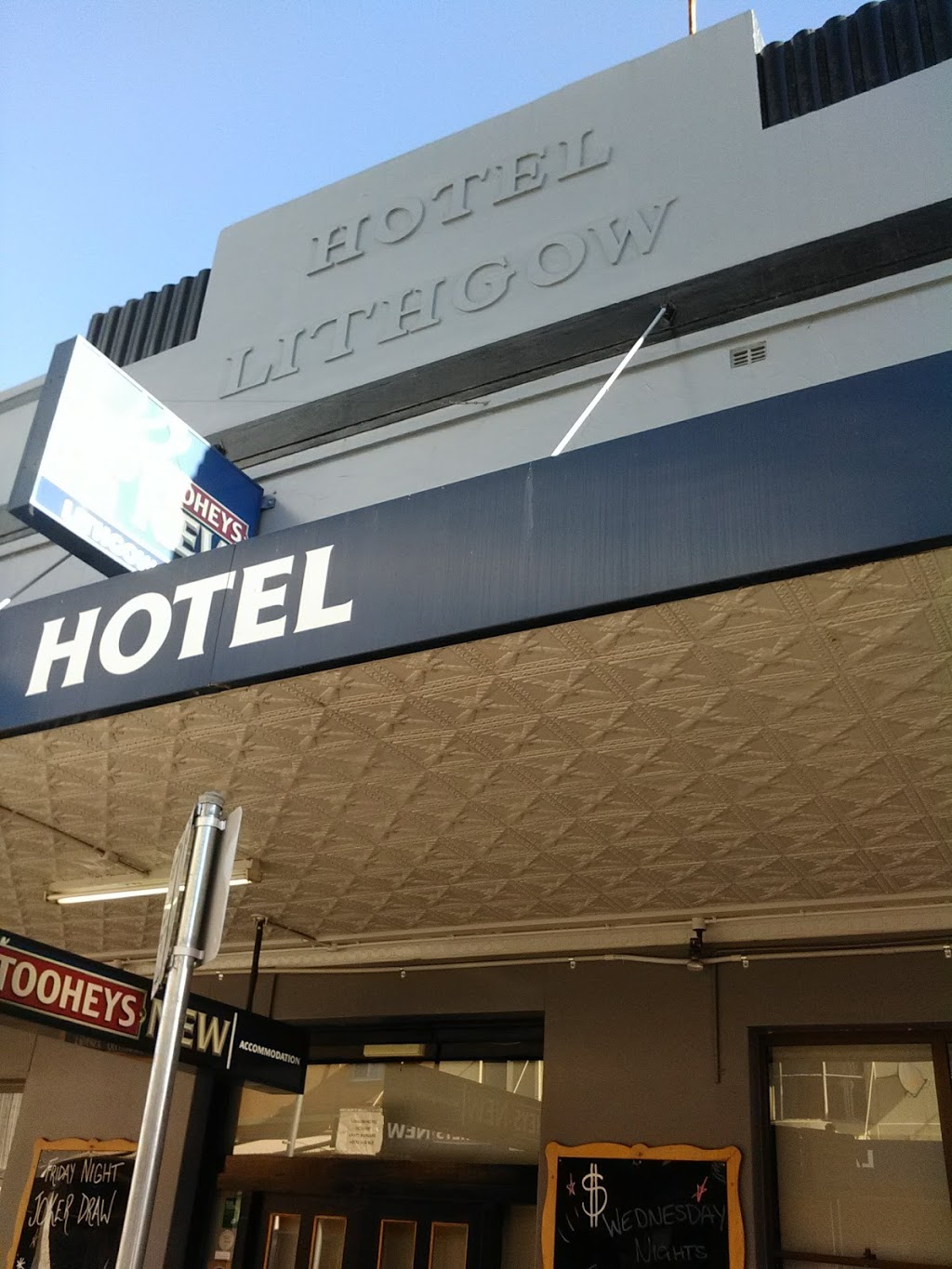 Lansdowne Hotel | lodging | 137 Main St, Lithgow NSW 2790, Australia | 0263513045 OR +61 2 6351 3045