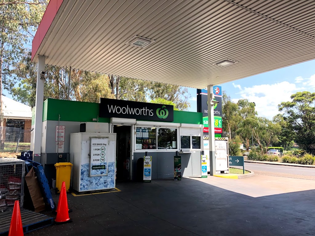 Caltex Woolworths | gas station | Eagle Vale Market Place, Eagle Vale Dr, Eagle Vale NSW 2558, Australia | 1300655055 OR +61 1300 655 055