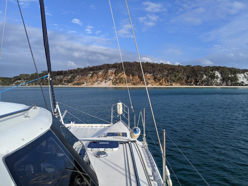 Fraser Island Boat Charters | 17 Buccaneer Dr, Urangan QLD 4655, Australia | Phone: 0488 413 210