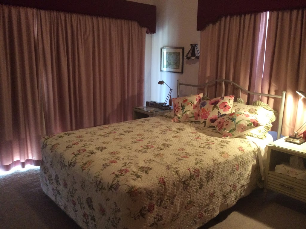 Kadina Bed & Breakfast | 22 Mengarvie Rd, Parkes NSW 2870, Australia | Phone: 0412 444 452