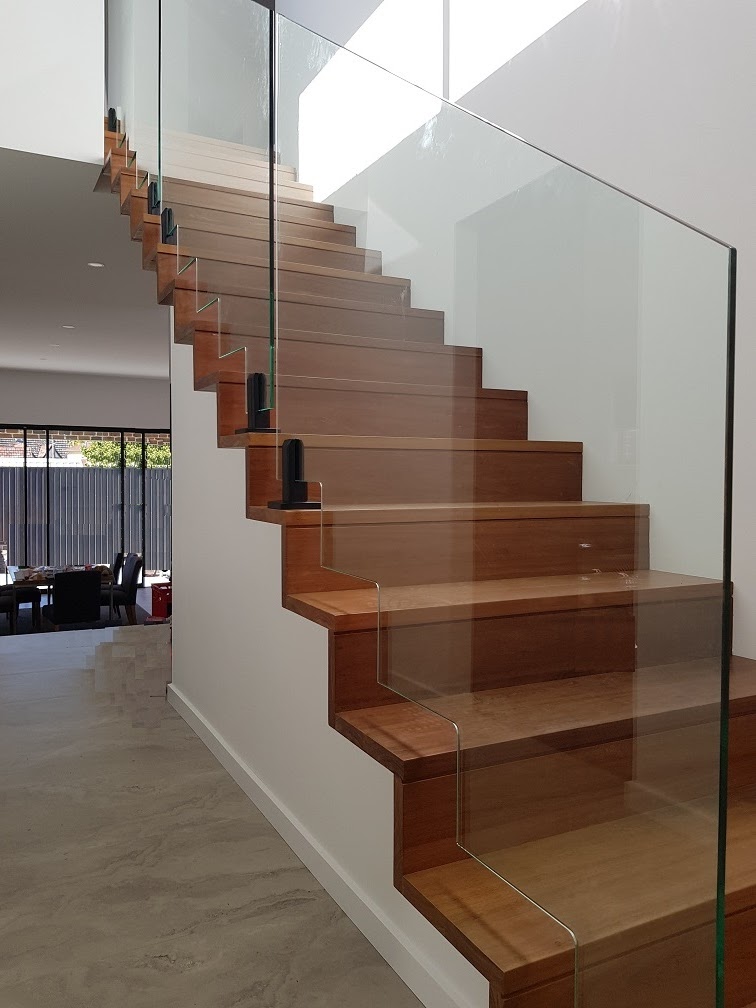 Prestige Glass Fencing and Balustrading | 24/1 Short St, Chatswood NSW 2067, Australia | Phone: (02) 9417 0164