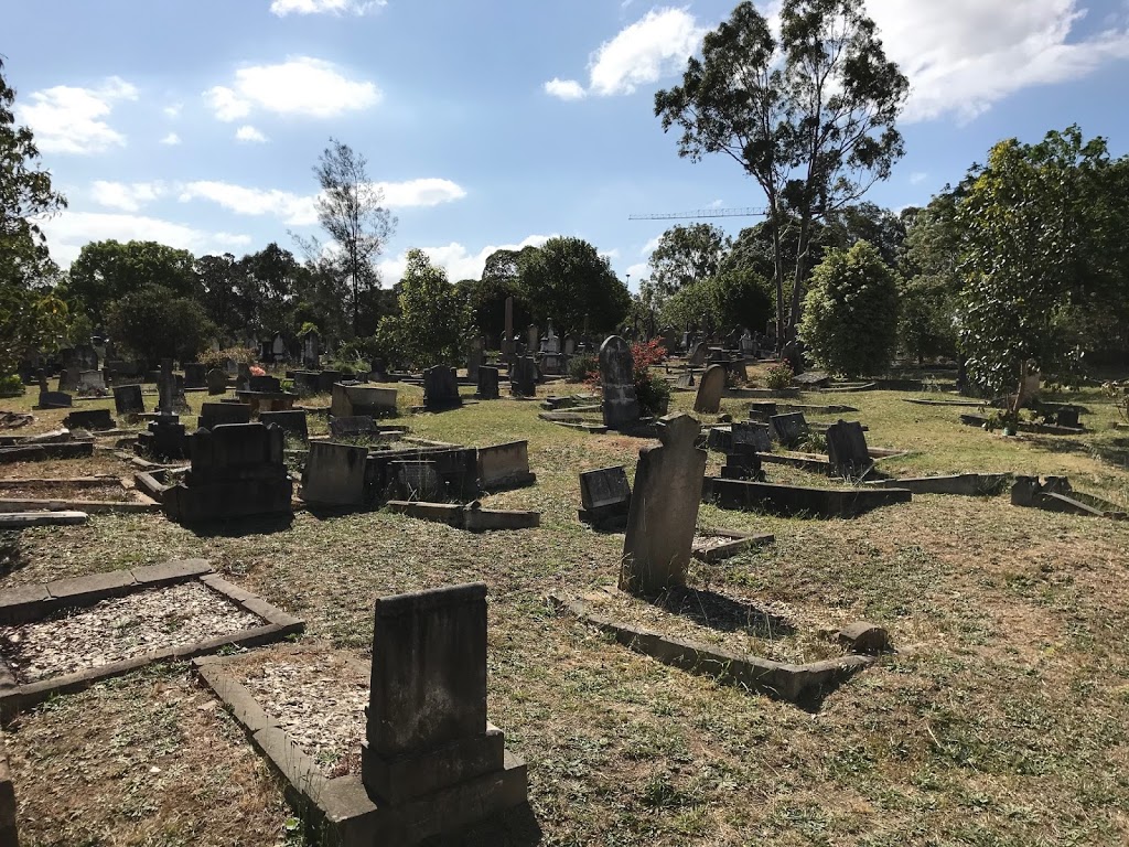 Mays Hill Cemetery | Steele St, Mays Hill NSW 2145, Australia