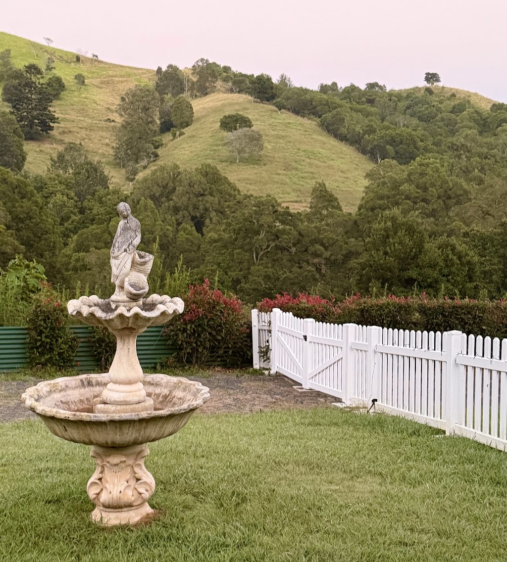 Giulia Guest Rooms | Flying Fox Rd, Beechmont QLD 4275, Australia | Phone: 0422 479 865