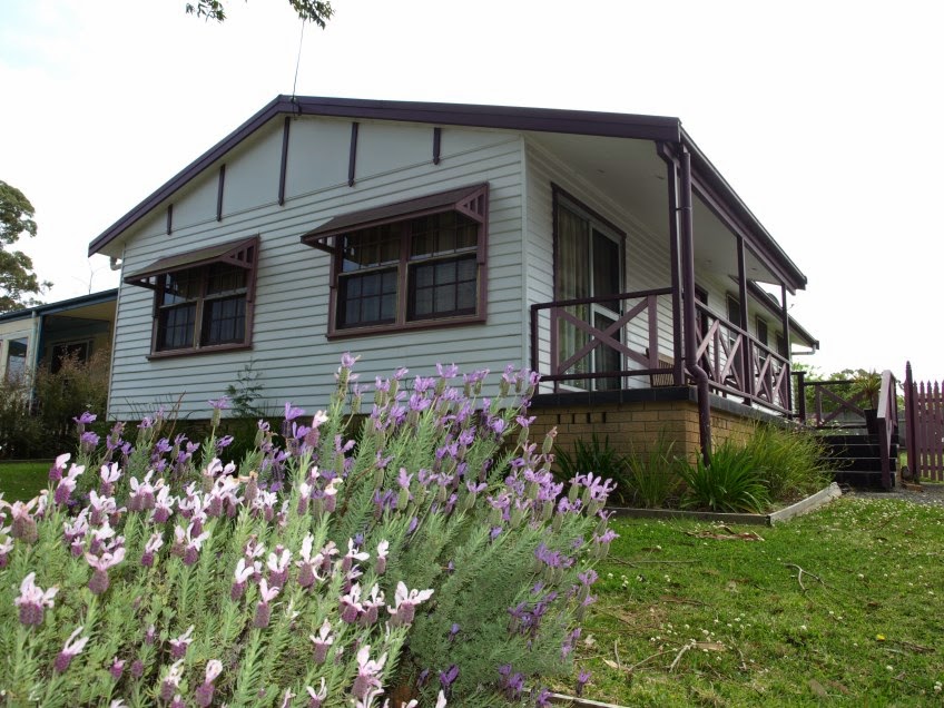 Bayview Cottage | lodging | 3 Warrego Dr, Sanctuary Point NSW 2540, Australia | 0435084261 OR +61 435 084 261