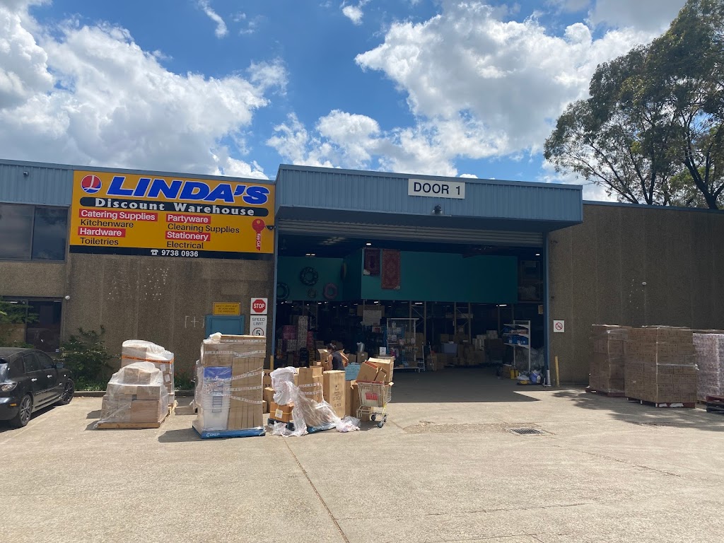Lindas Discount Warehouse | store | 136 Miller Rd, Chester Hill NSW 2162, Australia | 0297380936 OR +61 2 9738 0936