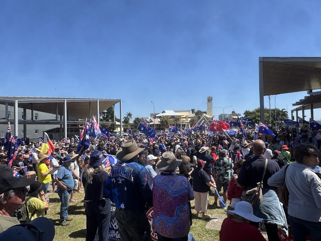 Cq vegetation management | Melba St, Armstrong Beach QLD 4737, Australia | Phone: 0431 036 344