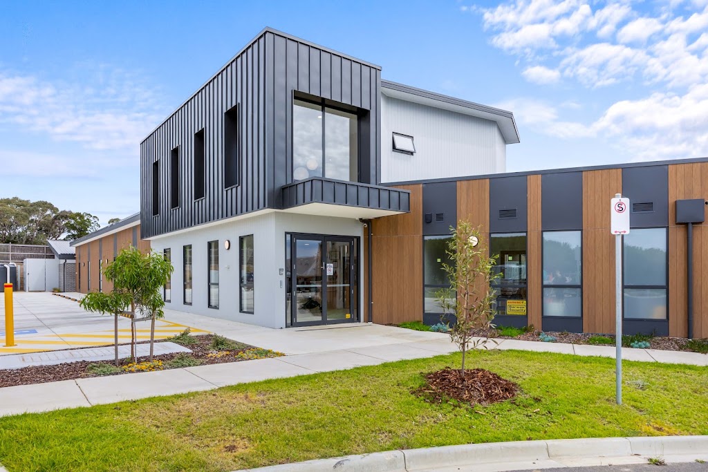 Jennys Early Learning Centre - Armstrong Creek | 12 Sail Ct, Armstrong Creek VIC 3217, Australia | Phone: (03) 5295 7400