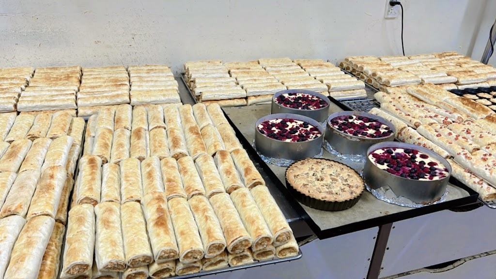 Belgrave South Bakery & Cafe | 138 Colby Dr, Belgrave South VIC 3160, Australia | Phone: (03) 9754 3796