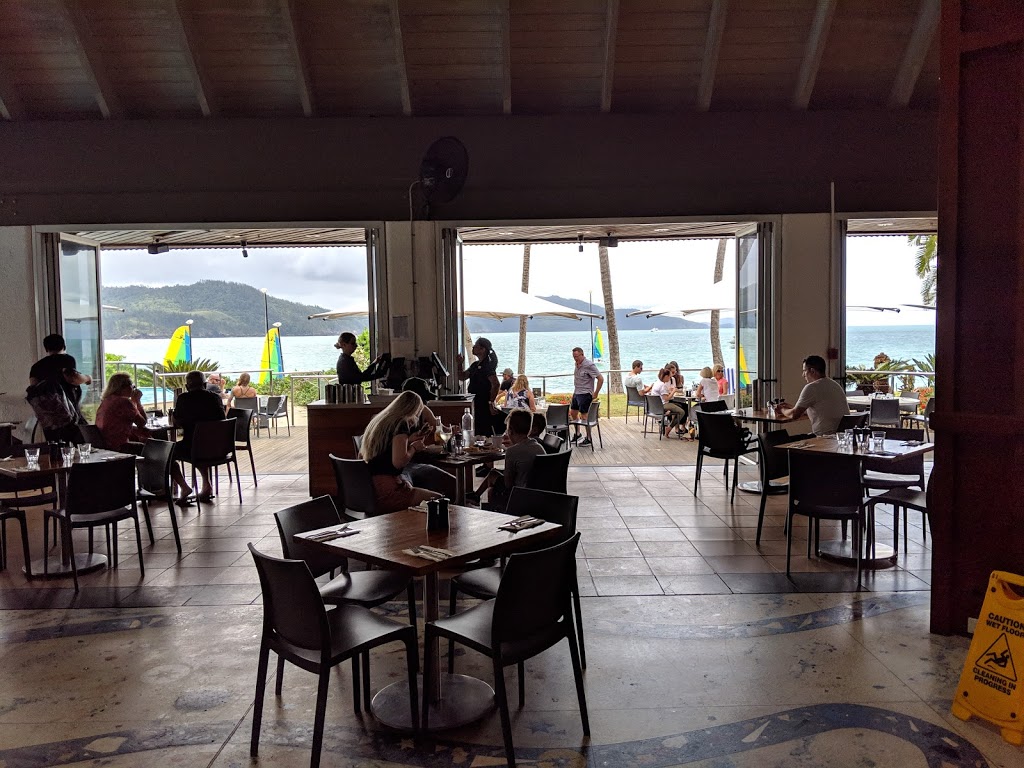 Sails Restaurant | Resort Dr, Whitsundays QLD 4803, Australia | Phone: (07) 4946 8562