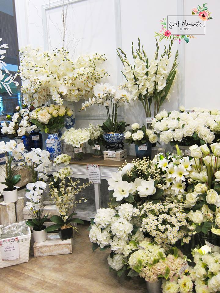 Sweet Moments Florist | Shop 211/1 Main St, Orion Springfield Central QLD 4300, Australia | Phone: (07) 3470 1673