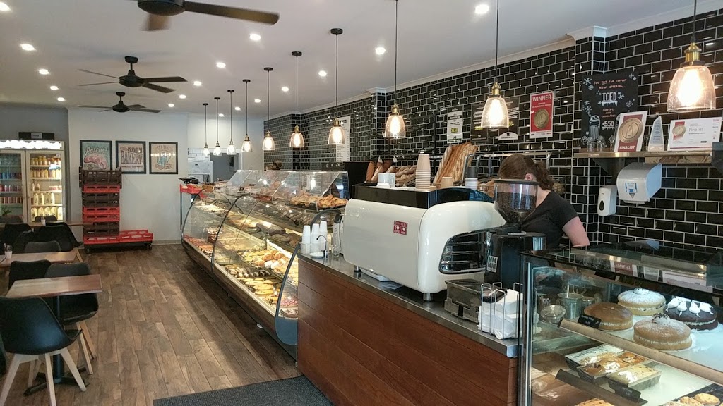 Bobbin Hot Bread & Cake Shop | bakery | 278 Bobbin Head Rd, North Turramurra NSW 2074, Australia | 0291442335 OR +61 2 9144 2335