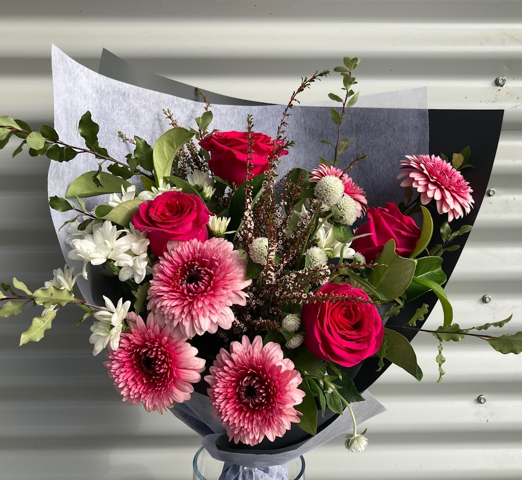 Petals On Darby | florist | 22-24 Mees St, Cowra NSW 2794, Australia | 0488424884 OR +61 488 424 884