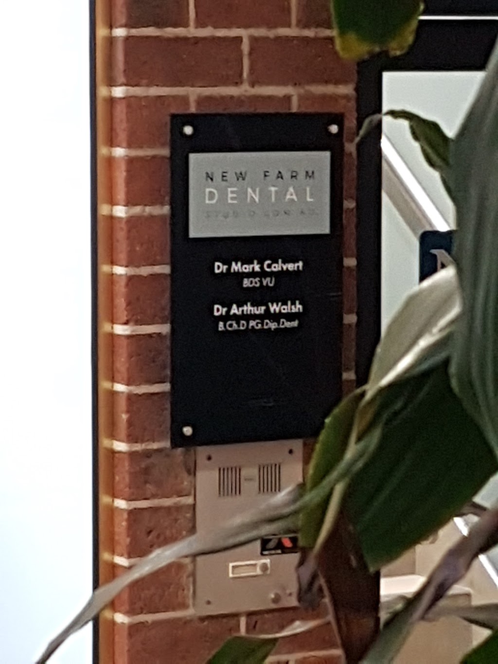 New Farm Dental Studio | Merthyr Village, 1st Floor/85 Merthyr Road, New Farm QLD 4005, Australia | Phone: (07) 3254 3222