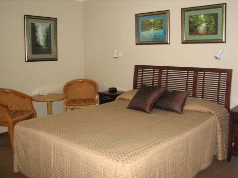 Atherton Hinterland Motel | lodging | 44 Cook St, Atherton QLD 4883, Australia | 0740913311 OR +61 7 4091 3311
