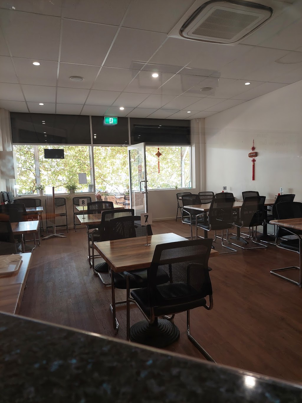 Doo Duck Inn | restaurant | 1/44 Fernleigh Rd, Mount Austin NSW 2650, Australia | 0431062508 OR +61 431 062 508
