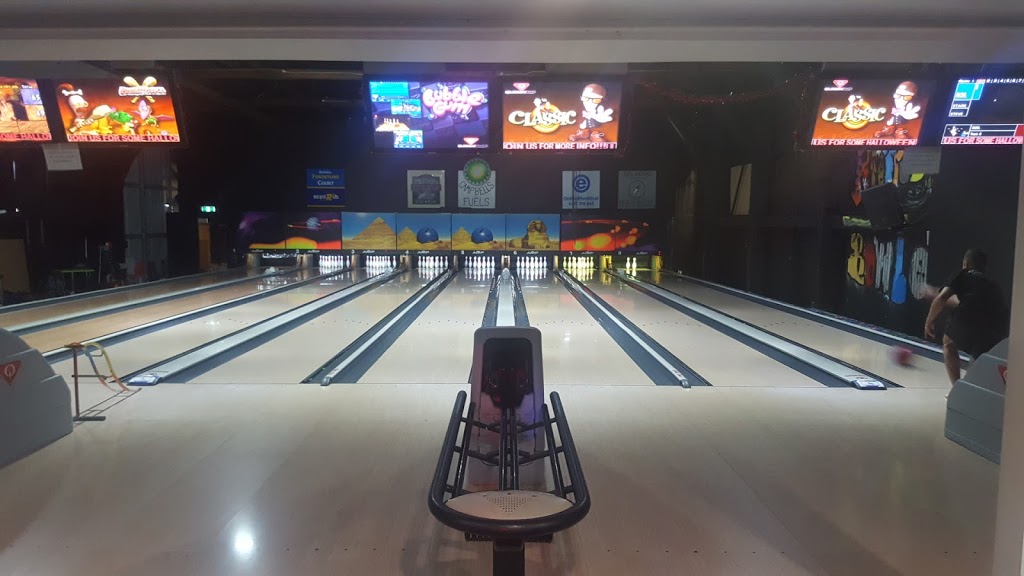 Shake Rattle N Bowl | bowling alley | 79 Ring St, Inverell NSW 2360, Australia | 0267222009 OR +61 2 6722 2009