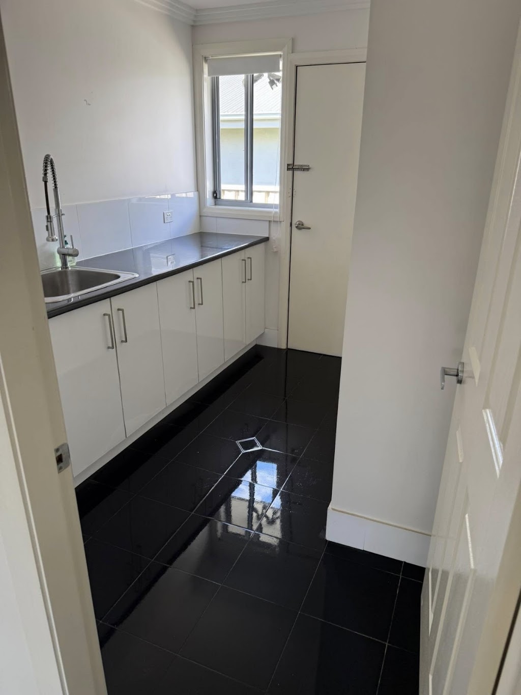 Spruce It Up Cleaning | 3 Logan St, Cowra NSW 2794, Australia | Phone: 0488 064 055