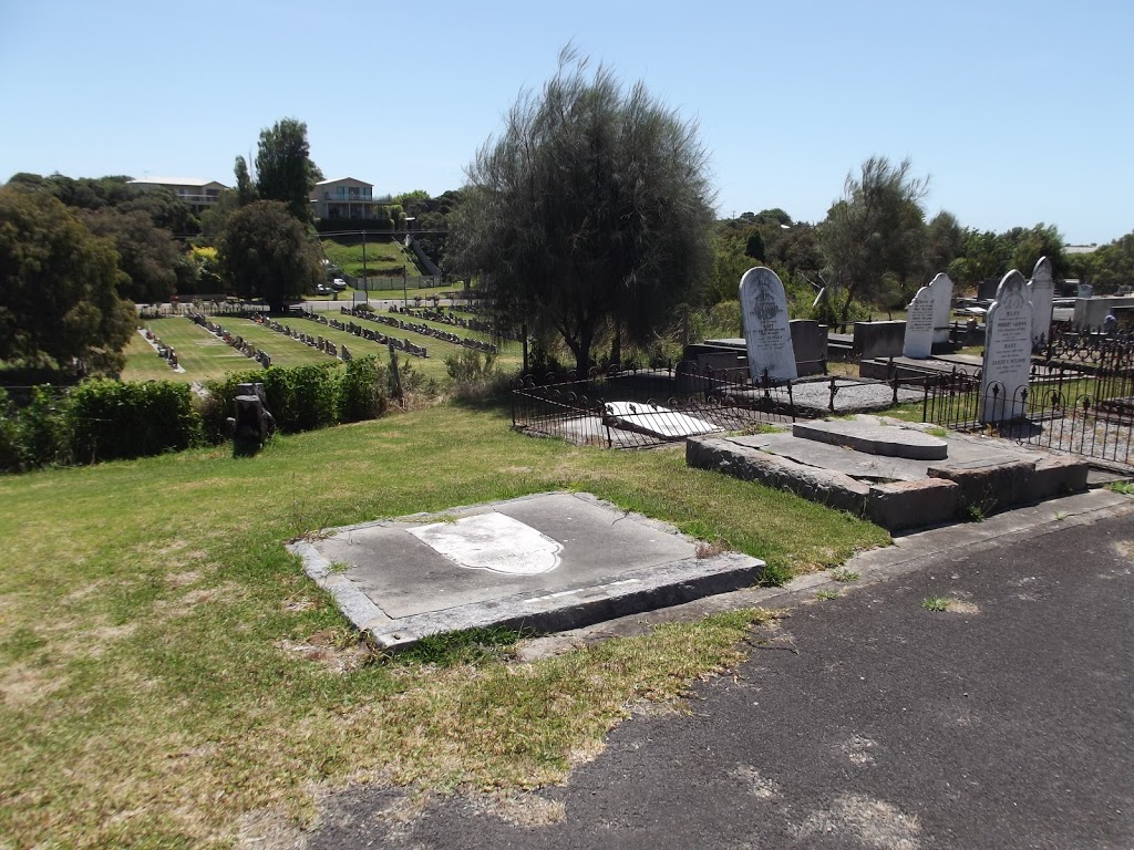 Rye Cemetery and Memorial Gardens | cemetery | 22-30 Lyons St, Rye VIC 3941, Australia | 0359851343 OR +61 3 5985 1343