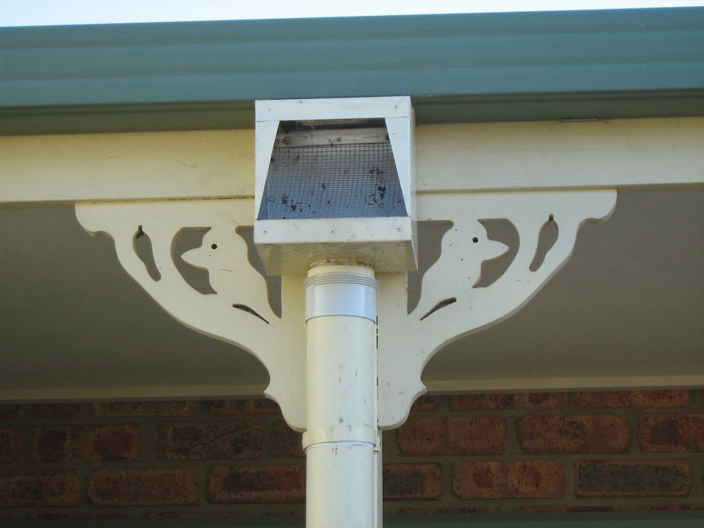 Leaf Gutter Trap | 32A Raglan St, Sale VIC 3850, Australia | Phone: 0409 003 600