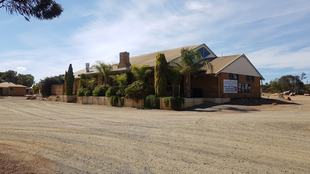 Lake King Tavern Motel | lodging | Lot 165 Varley Rd, Lake King WA 6356, Australia | 0898744048 OR +61 8 9874 4048