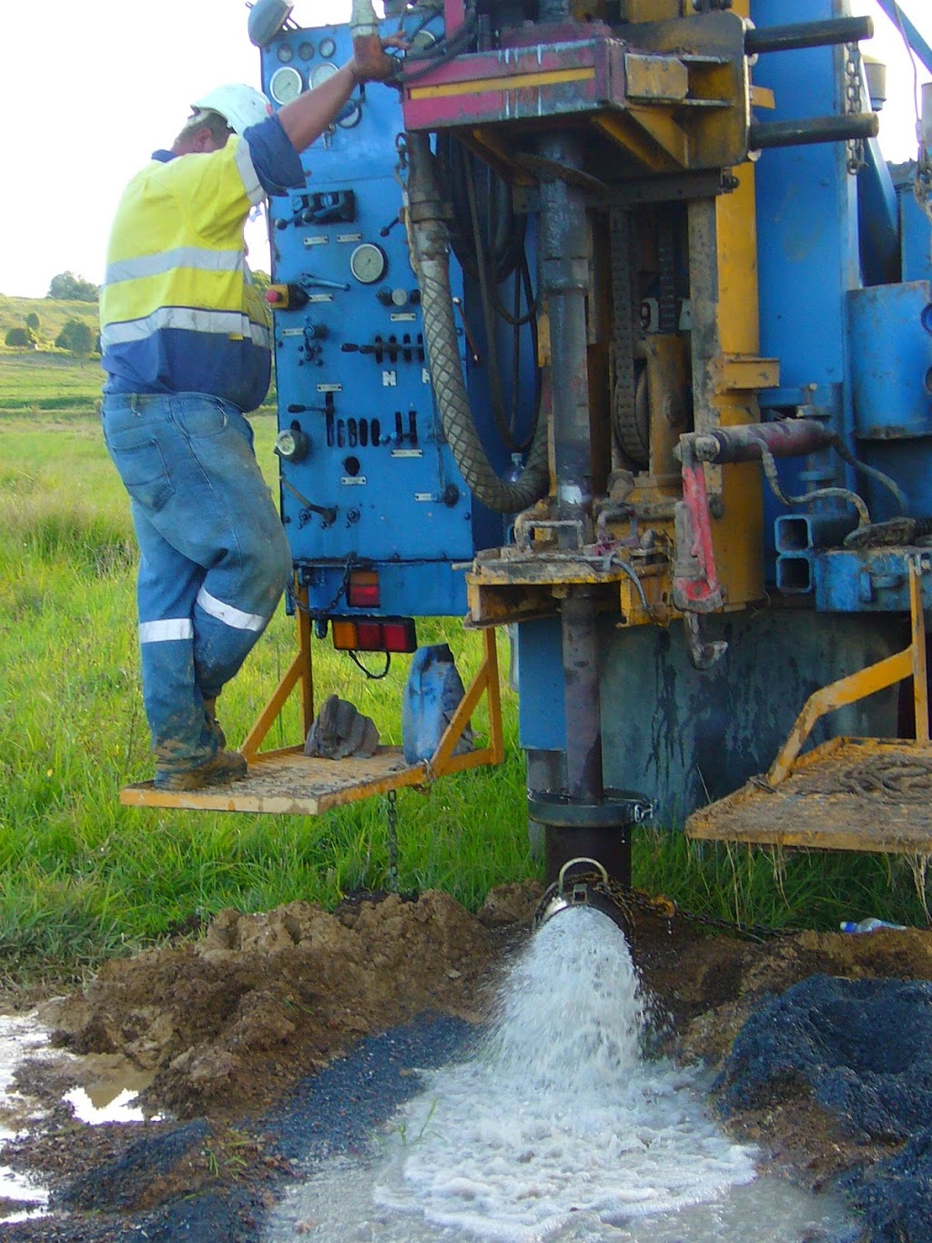 NRG Drilling | 185 Robinson Rd, Calico Creek QLD 4570, Australia | Phone: (07) 5483 2695