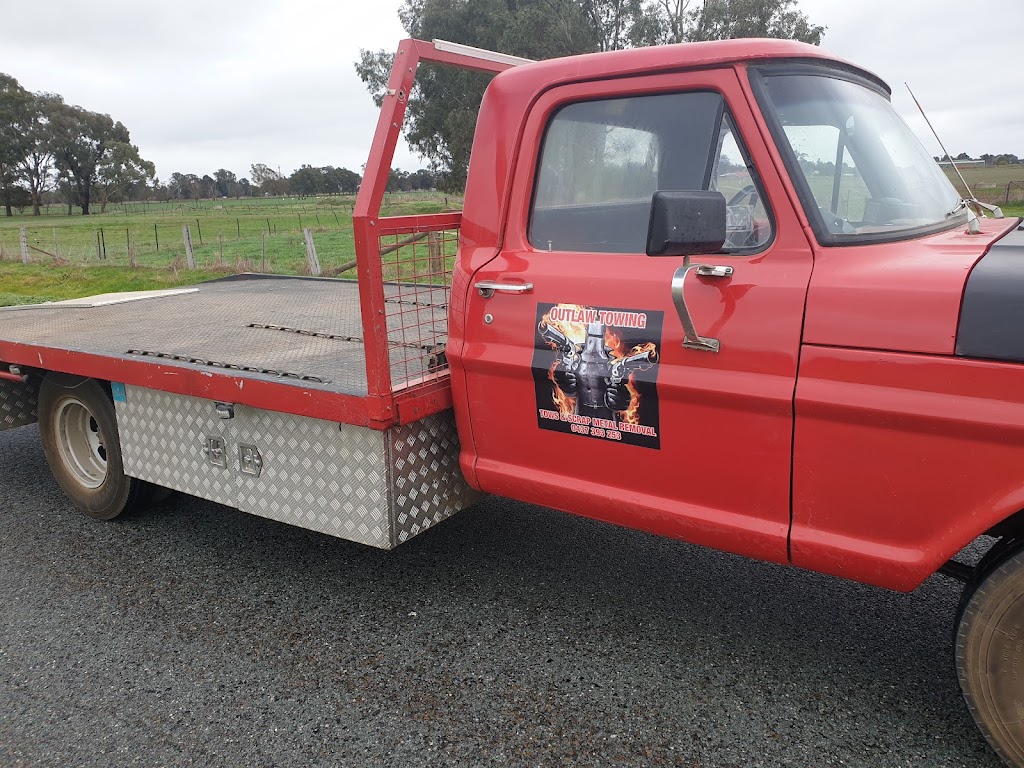 Outlaw Towing | 175 Ross Rd, Coomboona VIC 3629, Australia | Phone: 0437 393 253