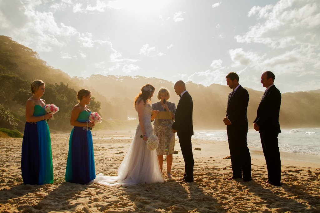 Linda Upcroft Marriage Celebrant Central Coast | 38 Alfred St, Long Jetty NSW 2261, Australia | Phone: 0414 695 277