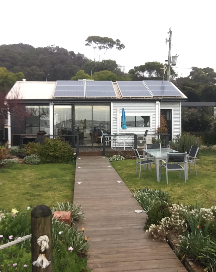 On The Beach Cottage | Heybridge TAS 7316, Australia