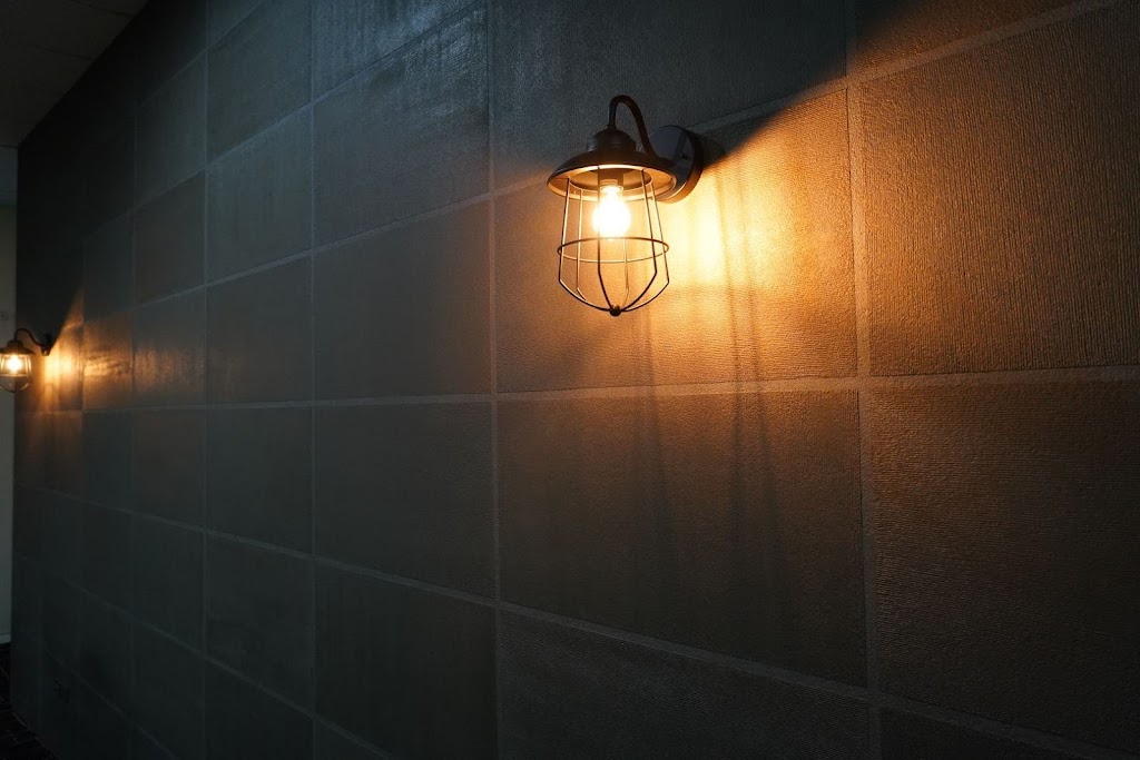 IDEAL Interiors Doors & Floors | 37 Ellen St, Wollongong NSW 2500, Australia | Phone: 1300 222 022