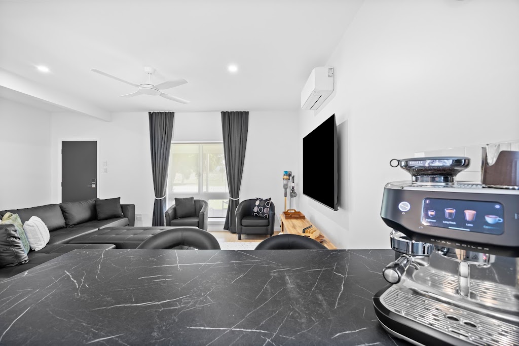 Sydney Street Stays | 186 Sydney St, Muswellbrook NSW 2333, Australia | Phone: 0438 245 206