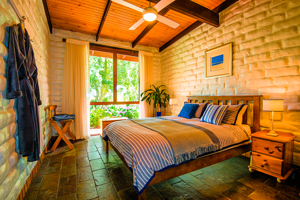 Mulberry Lodge - Country Retreat | lodging | 202 Main Rd, Willunga SA 5172, Australia | 0424825965 OR +61 424 825 965