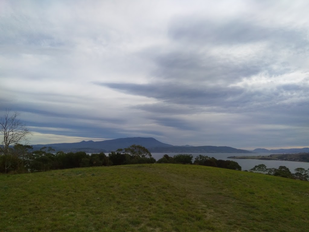 Potters Hill | 72 Fort Direction Rd, South Arm TAS 7022, Australia