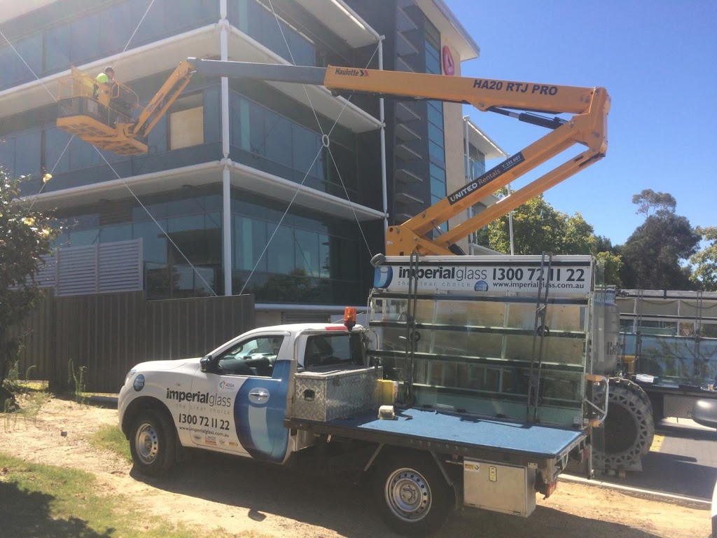 Imperial Glass | car repair | U2/5 Merino Entrance, Cockburn Central WA 6164, Australia | 0894141403 OR +61 8 9414 1403