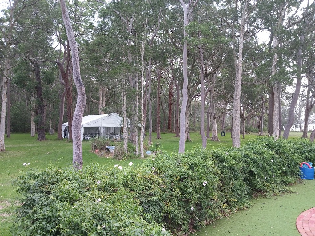 Lakeside Guesthouse | 185 Cams Blvd, Summerland Point NSW 2259, Australia | Phone: (02) 4976 2392